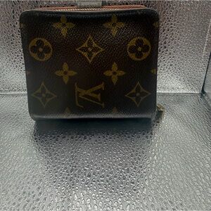 Authentic Louis Vuitton Compact Wallet
